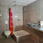 Appartamento Gaestezimmer Monika Fuer Radtouristen, Geschaeftsreisende Und Monteure Mit Eigenem Bad Im Souterrain *