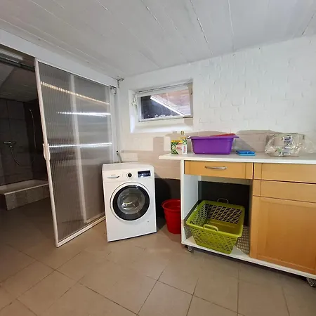 Gaestezimmer Monika Fuer Radtouristen, Geschaeftsreisende Und Monteure Mit Eigenem Bad Im Souterrain * Rhede (North Rhine-Westphalia)