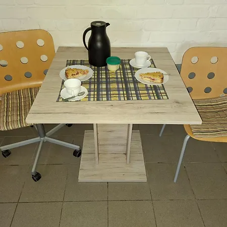 Gaestezimmer Monika Fuer Radtouristen, Geschaeftsreisende Und Monteure Mit Eigenem Bad Im Souterrain * Rhede (North Rhine-Westphalia)