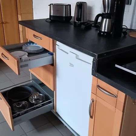 Apartament Gaestezimmer Monika Fuer Geschaeftsreisende Und Monteure Mit Eigenem Bad Im Souterrain Rhede (North Rhine-Westphalia)