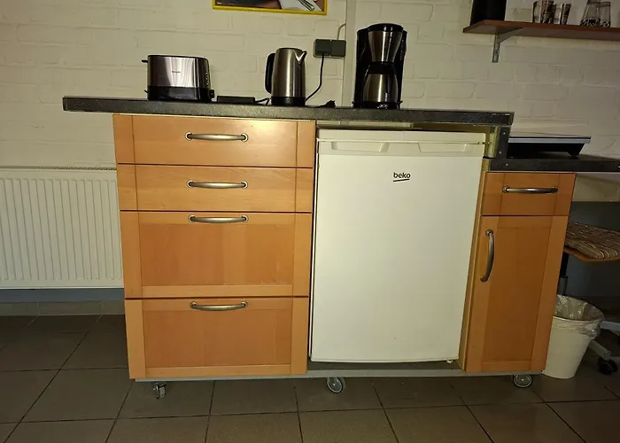 Gästezimmer Monika Für Radtouristen, Geschäftsreisende Und Monteure Mit Eigenem Bad Im Souterrain Apartamento *